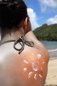 Como proteger e melhorar a pele danificada pelo sol